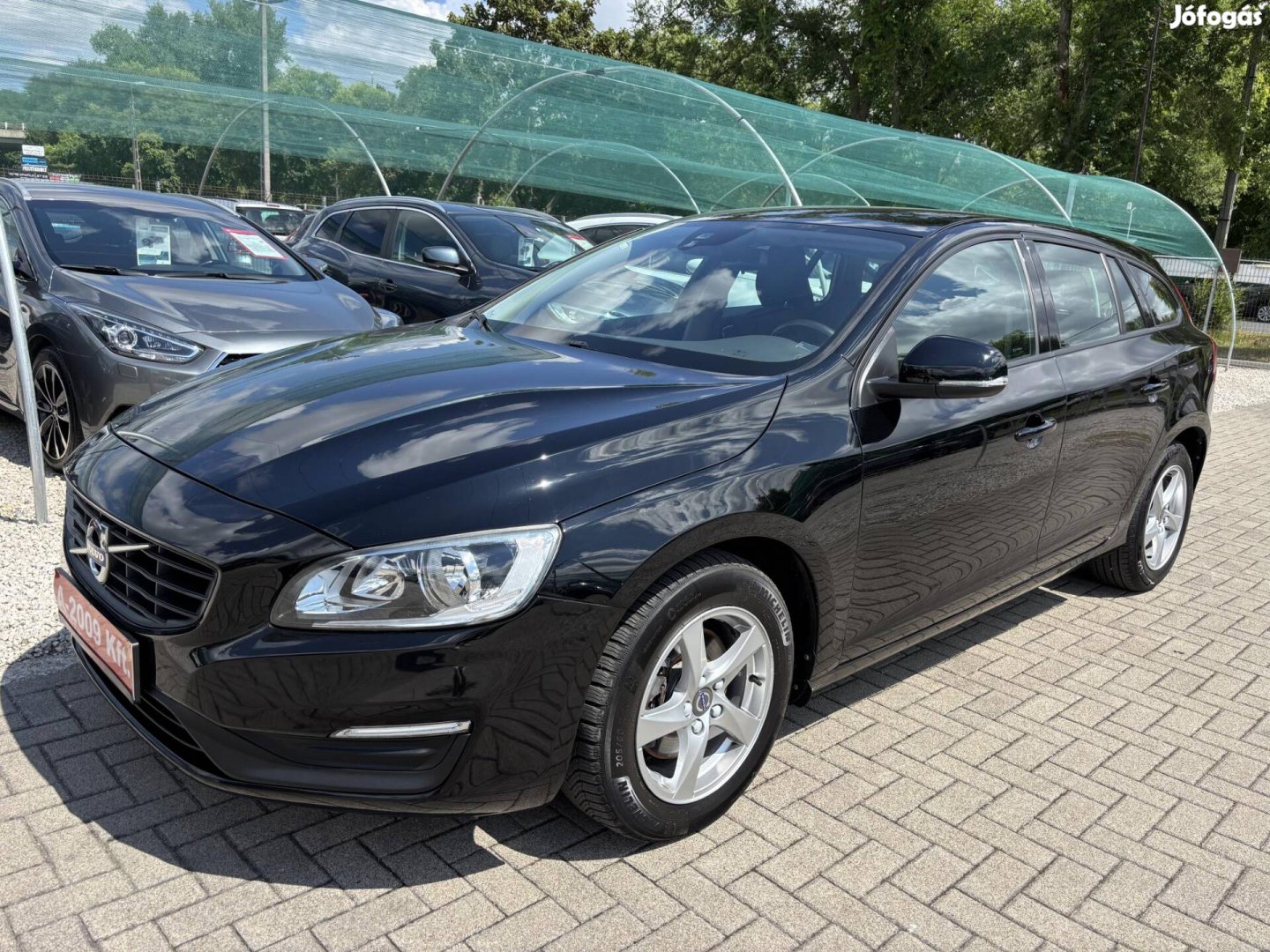 Volvo V60 2.0 D [D2] Momentum Teljes szervizmúl...